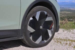 Skoda Elroq 85 (12)
