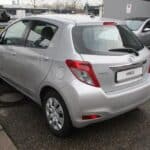 Toyota-Yaris-2012-3