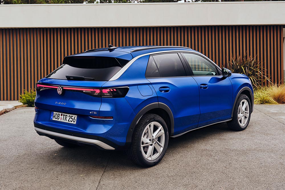 https://cdn.autogreeknews.gr/wp-content/uploads/2026/02/VW-T-Roc-2026-9.jpg