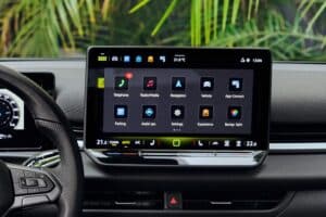 VW-T-Roc-infotainment