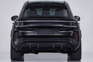 Zeekr-8X-MIIT-21a-2048×1306