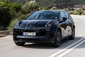 Προσιτή πολυτέλεια προσφέρει το νέο SUV Zeekr X