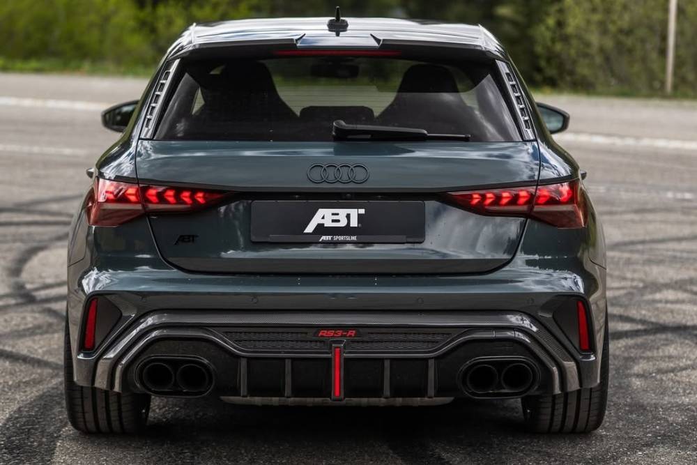 https://cdn.autogreeknews.gr/wp-content/uploads/2026/02/abt-audi-rs-3-r-5.jpg
