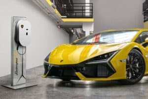 «Έσβησε» η ηλεκτρική Lamborghini πριν καν μπει παραγωγή