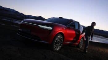 Δεν προλαβαίνει τον κόσμο η Huawei για το SUV της