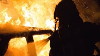 Λιγότερες οι πυρκαγιές σε ηλεκτρικά από ό,τι σε θερμικά οχήματα!