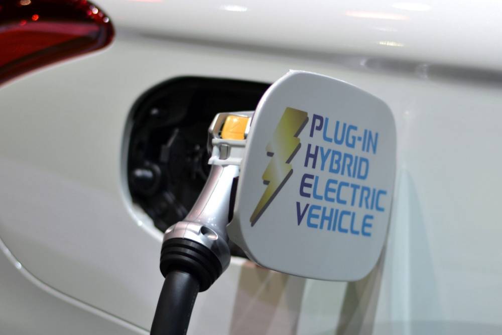 «Καρβουνιάρηδες» τα PHEV σε πραγματικές συνθήκες