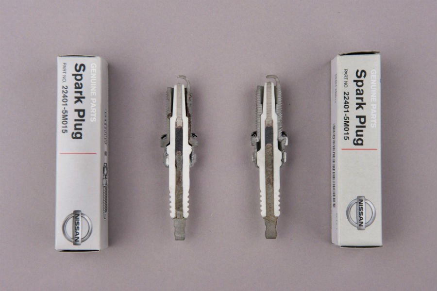 https://cdn.autogreeknews.gr/wp-content/uploads/2026/02/spark-plugs-5.jpg