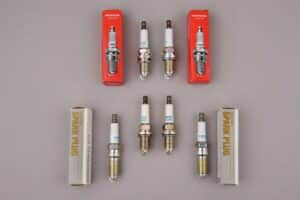 spark plugs (8)