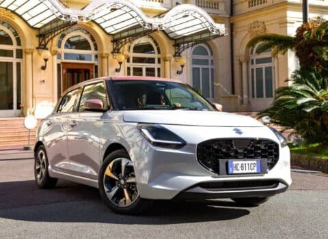 Νέο Suzuki Swift Hybrid Sakura φέρνει την άνοιξη (+video)