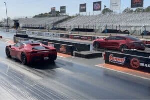 «Άγαλμα» η Ferrari SF90 από το Tesla Model S Plaid (+video)