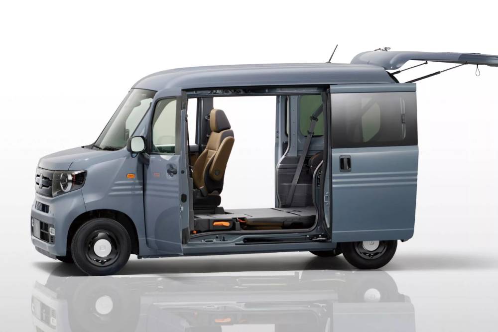 https://cdn.autogreeknews.gr/wp-content/uploads/2026/03/2026-Honda-N-Van-Japan-1-2048x1152-1.jpg