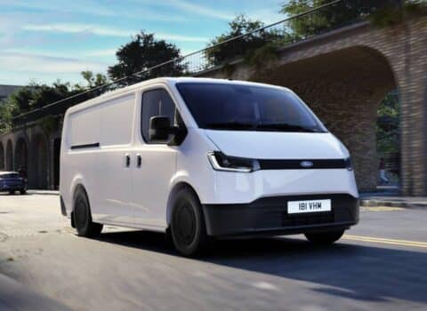 Η Ford Pro παρουσιάζει το νέο ηλεκτρικό βαν Transit City