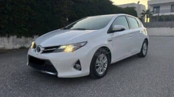 Τι θέλει το φθηνότερο Toyota Auris Hybrid με 7.900 ευρώ;