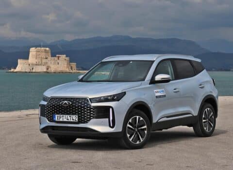 Επανάσταση κάνει με τέτοια τιμή το Chery Tiggo 4 Hybrid