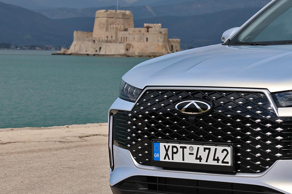 https://cdn.autogreeknews.gr/wp-content/uploads/2026/03/Chery-Tiggo-4-Hybrid-Nauplio-3.jpg