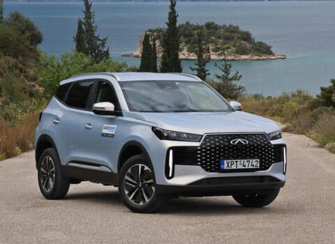 Ετοιμοπαράδοτα Chery Tiggo 4 Hybrid σε χαμηλή τιμή