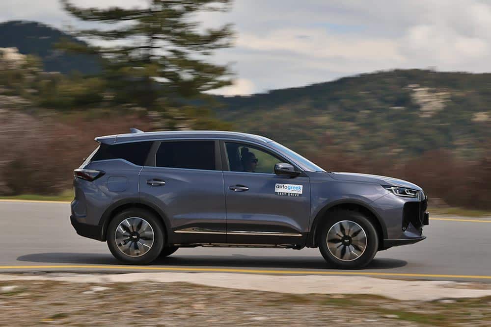 https://cdn.autogreeknews.gr/wp-content/uploads/2026/03/Chery-Tiggo-7-PHEV-9.jpg