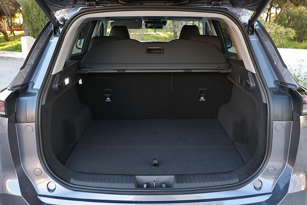 https://cdn.autogreeknews.gr/wp-content/uploads/2026/03/Chery-Tiggo-7-PHEV-interior-19.jpg
