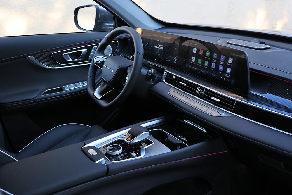 https://cdn.autogreeknews.gr/wp-content/uploads/2026/03/Chery-Tiggo-7-PHEV-interior-22.jpg