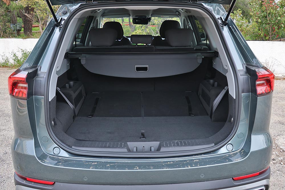 https://cdn.autogreeknews.gr/wp-content/uploads/2026/03/Chery-Tiggo-8-PHEV-19.jpg