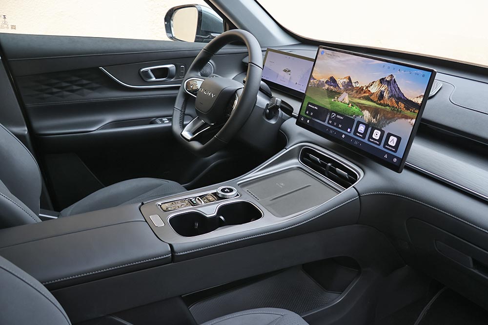 https://cdn.autogreeknews.gr/wp-content/uploads/2026/03/Chery-Tiggo-8-PHEV-21.jpg