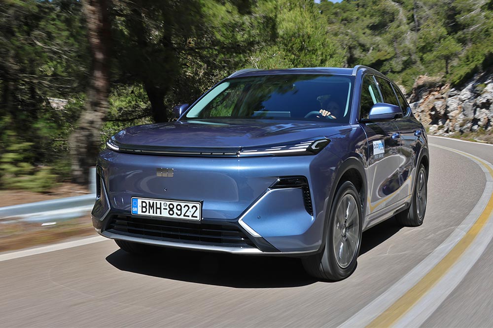 https://cdn.autogreeknews.gr/wp-content/uploads/2026/03/Geely-Starray-EM-i-1.jpg