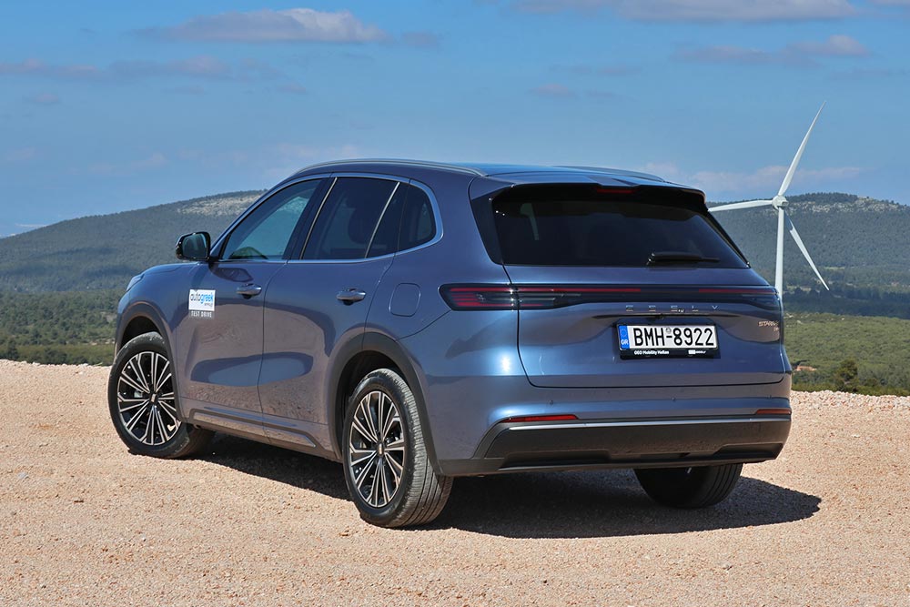 https://cdn.autogreeknews.gr/wp-content/uploads/2026/03/Geely-Starray-EM-i-18.jpg