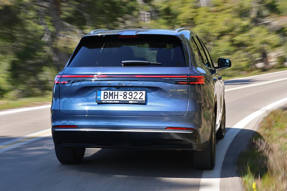 https://cdn.autogreeknews.gr/wp-content/uploads/2026/03/Geely-Starray-EM-i-23.jpg