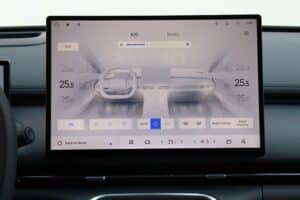 Geely Starray EM-i interior (8)