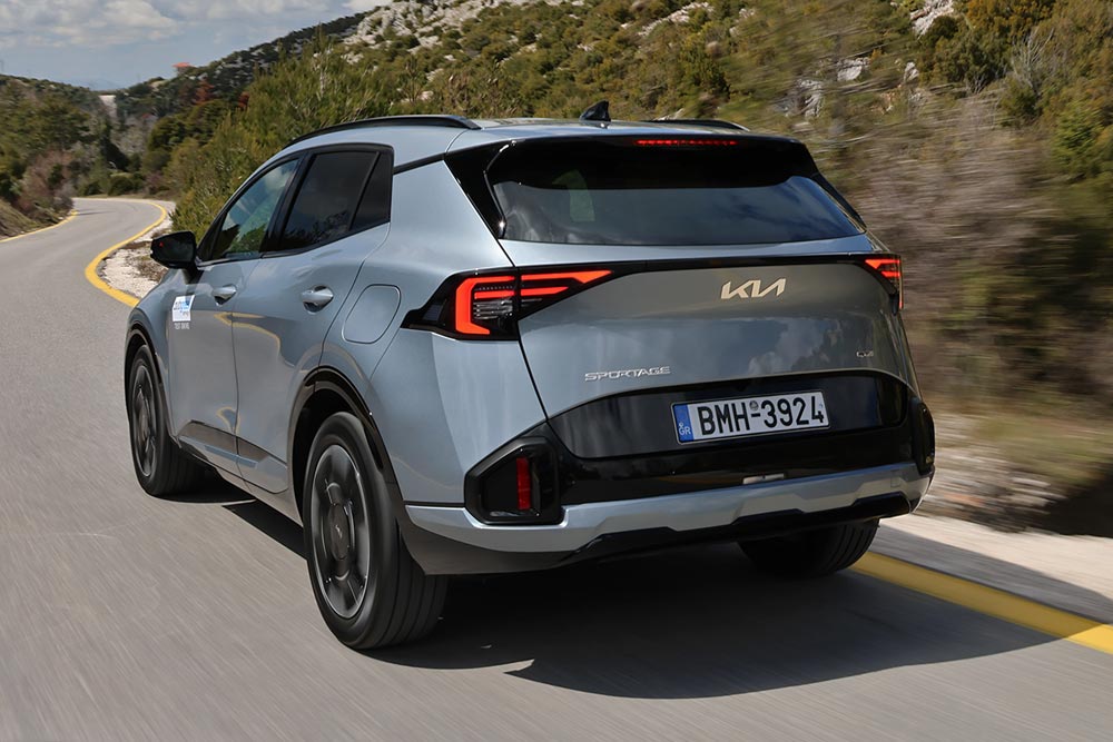 https://cdn.autogreeknews.gr/wp-content/uploads/2026/03/Kia-Sportage-MY26-30.jpg