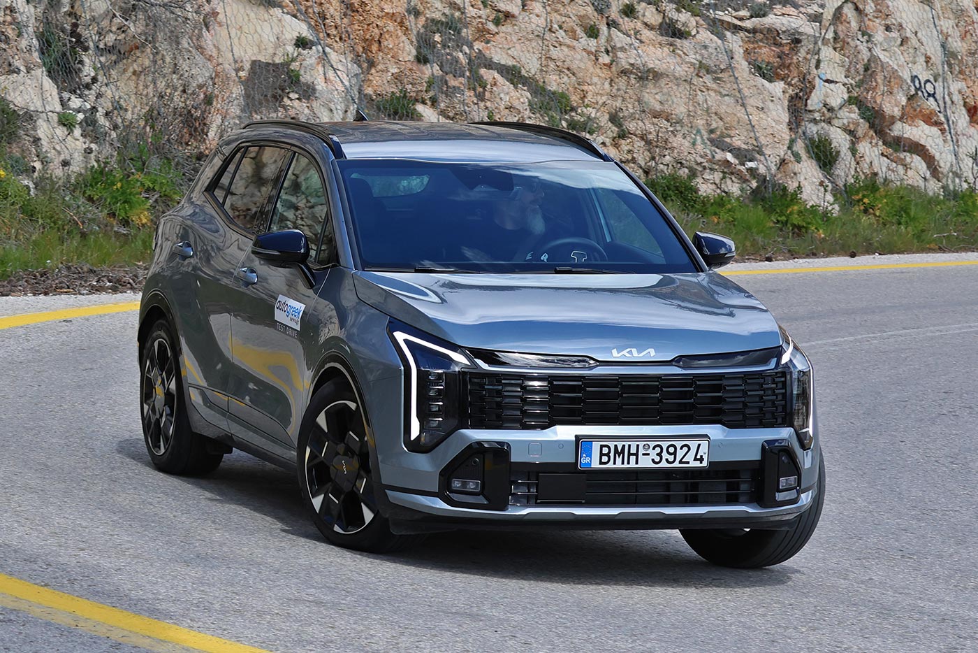 https://cdn.autogreeknews.gr/wp-content/uploads/2026/03/Kia-Sportage-MY26-6.jpg
