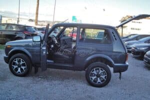 Νέο Lada Niva δεν το λες φθηνό, ούτε και ακριβό