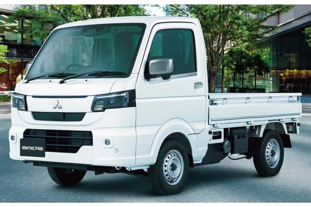 https://cdn.autogreeknews.gr/wp-content/uploads/2026/03/Mitsubishi-Minican-Truck-4-2048x1153-1.jpg