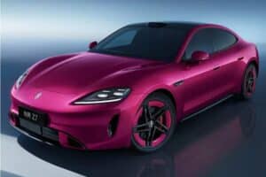 Η «Porsche Taycan» της Huawei που κάνει 32.000 ευρώ