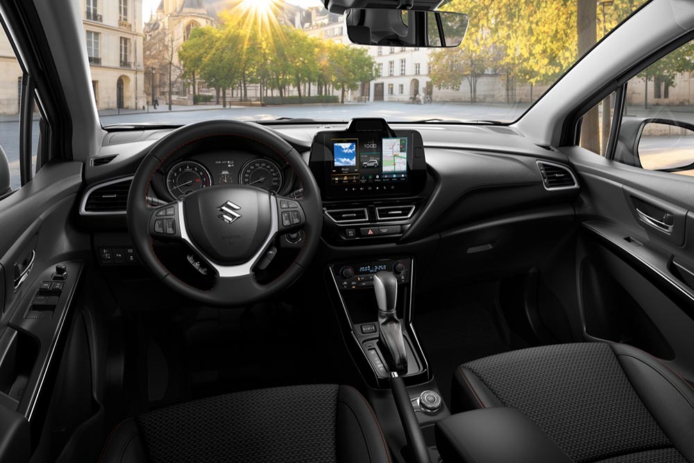 https://cdn.autogreeknews.gr/wp-content/uploads/2026/03/SUZUKI-S-CROSS-Special-Edition-interior.jpg