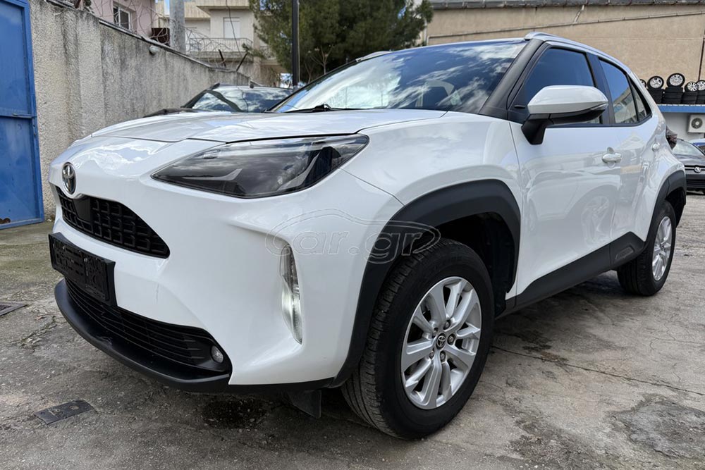 https://cdn.autogreeknews.gr/wp-content/uploads/2026/03/Toyota-Yaris-Cross-2021-2.jpg