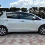 Toyota Yaris Hybrid 2014 (1)