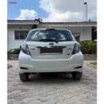 Toyota Yaris Hybrid 2014 (2)