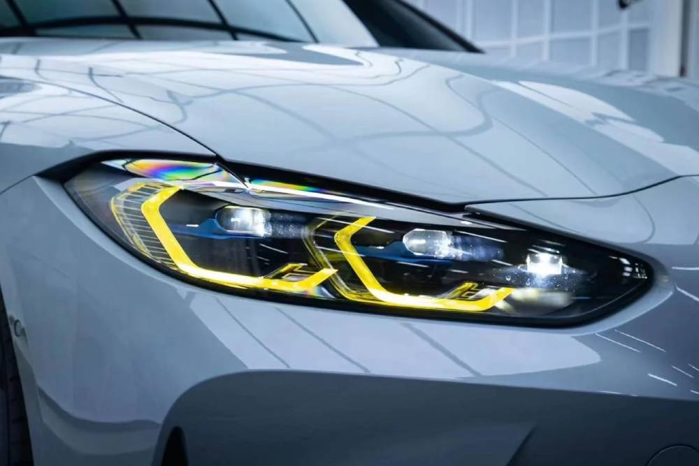 Πανάκριβα τα φανάρια στα καινούργια αυτοκίνητα