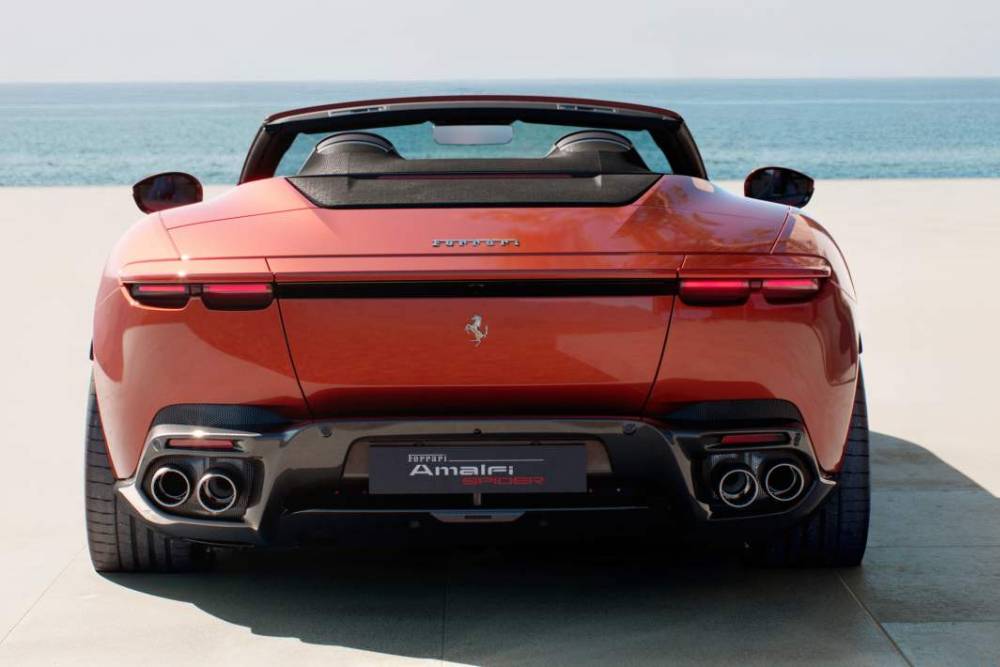 https://cdn.autogreeknews.gr/wp-content/uploads/2026/03/ferrari-amalfi-spider-6.jpg