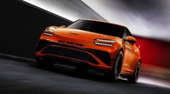 Το καταιγιστικό γκάζι του νέου Genesis GV60 Magma (+video)