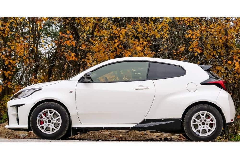 https://cdn.autogreeknews.gr/wp-content/uploads/2026/03/gr-yaris-recce-car.jpg