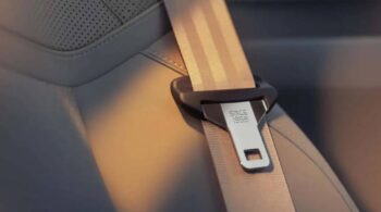 Η Volvo επανεφευρίσκει τη ζώνη ασφαλείας (+videos)