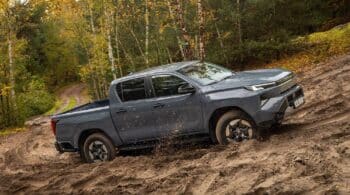 «Φαρμακείο» το ηλεκτρικό Toyota Hilux σε σχέση με το ντίζελ