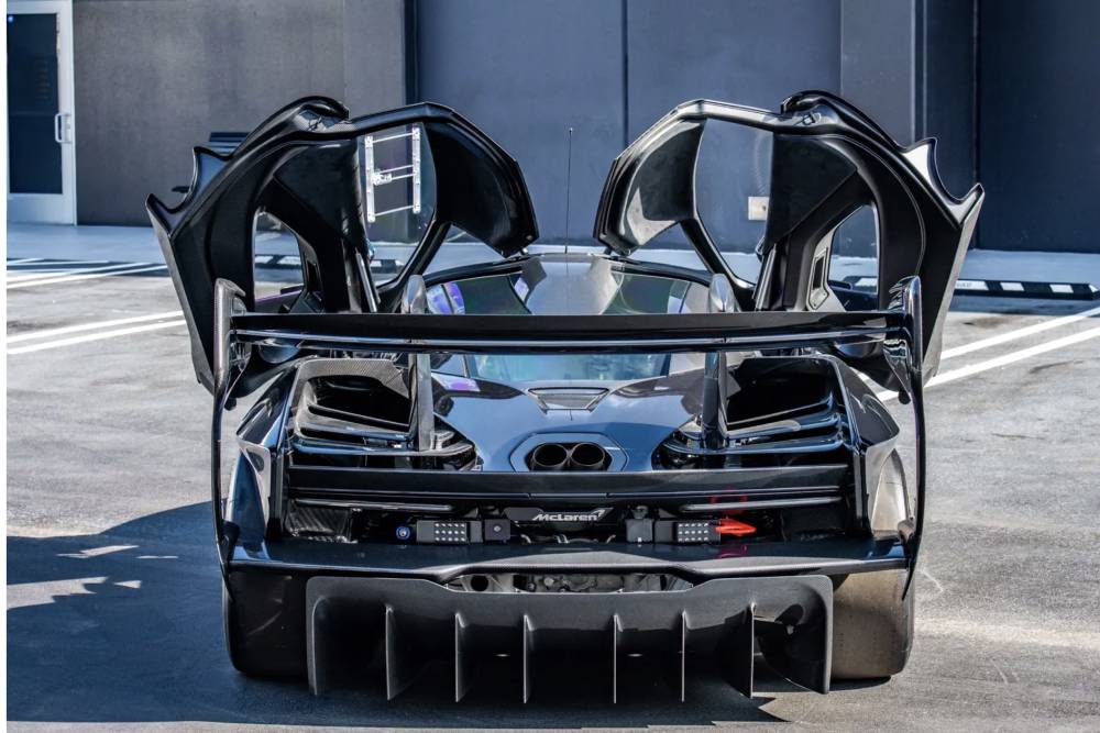 https://cdn.autogreeknews.gr/wp-content/uploads/2026/03/ultra-rare-mclaren-senna-gtr-11.jpg