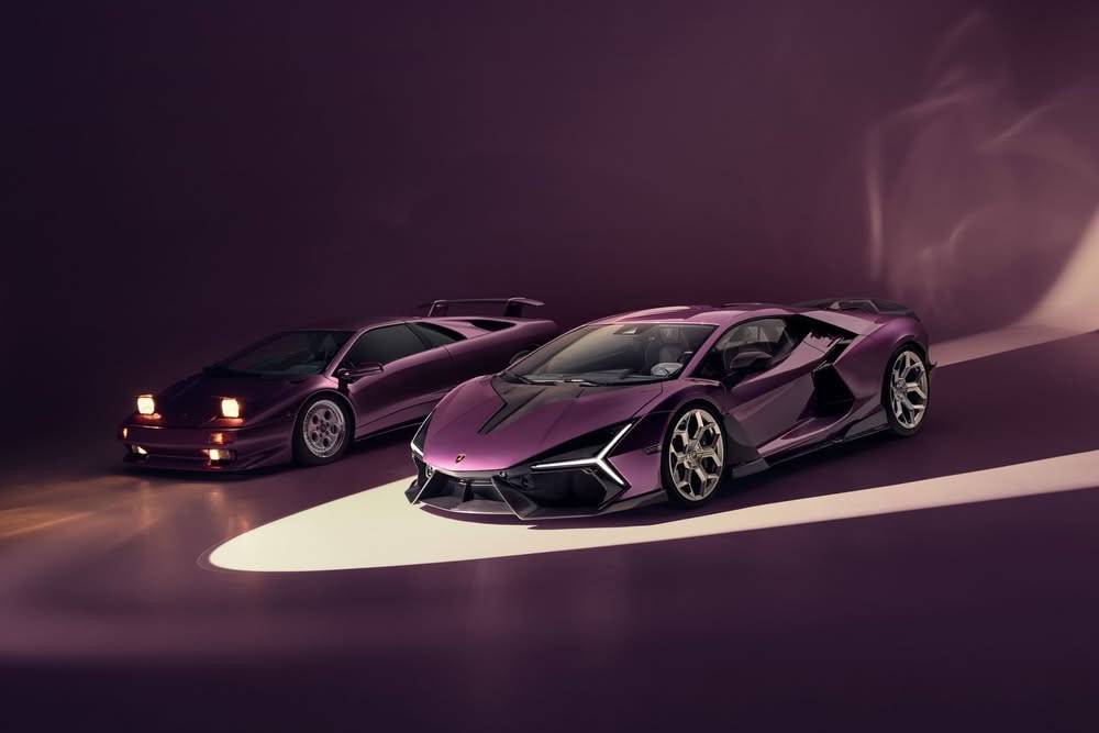 https://cdn.autogreeknews.gr/wp-content/uploads/2026/03/viola-lamborghini-revuelto-novitec-1.jpg