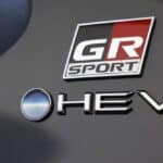 1920_2026_yariscross_stormgrey_exterior_01 (1)