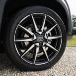 1920_2026_yariscross_stormgrey_exterior_02 (1)