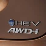 1920_yariscross_highgrade_preciousbronze_exterior-07 (1)